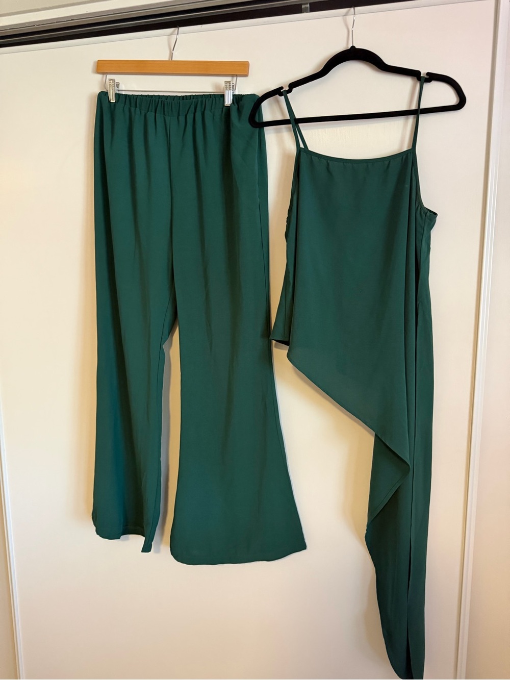SHEIN Emerald Green Asymmetric Cami & Wide-Leg Pants Set